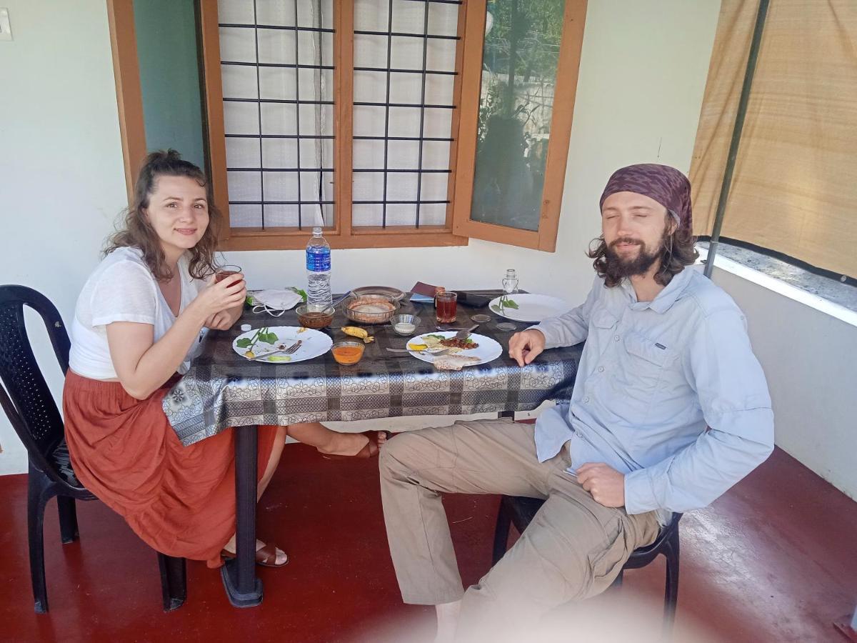 Vintage Inn Homestay Cherai Beach Exteriör bild