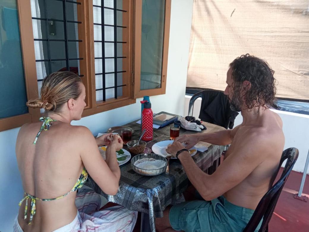 Vintage Inn Homestay Cherai Beach Exteriör bild