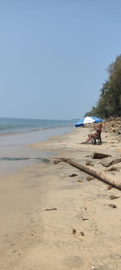 Vintage Inn Homestay Cherai Beach Exteriör bild