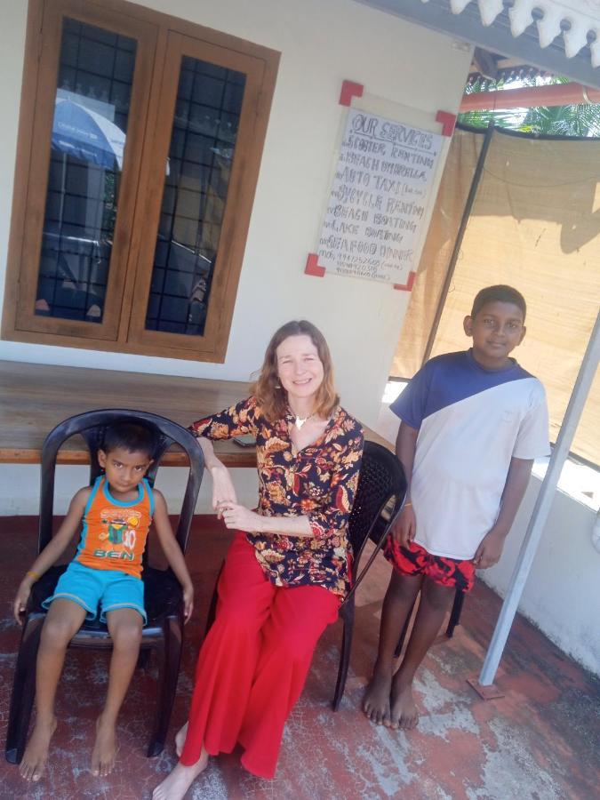Vintage Inn Homestay Cherai Beach Exteriör bild